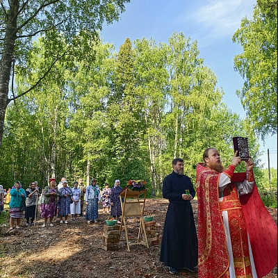 В Шахунском благочинии была совершена Божественная Литургия на месте разрушенного храма