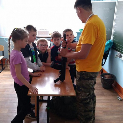Уроки мужества "Живи как Невский" в Ковернино 