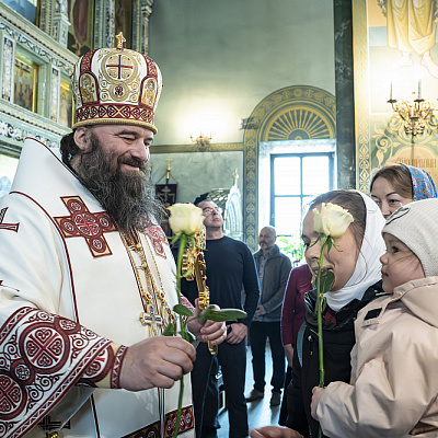 В Неделю святых жен-мироносиц епископ Городецкий и Ветлужский Парамон совершил Божественную литургию в Городецком Феодоровском мужском монастыре