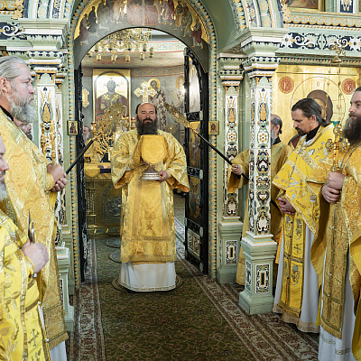В Неделю 3-ю по Пятидесятнице епископ Городецкий и Ветлужский Парамон совершил Божественную литургию в Городецком Феодоровском мужском монастыре