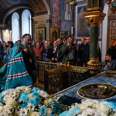 Управляющий Нижегородской епархией возглавил в Серафимо-Дивеевском монастыре утреню с акафистом Пресвятой Богородице