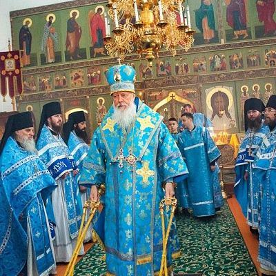 Епископ Городецкий и Ветлужский Августин совершил Божественную литургию в Высоковском Успенском мужском монастыре