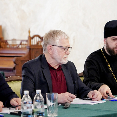 Митрополит Георгий провел совещание по вопросам сохранения храмов, являющихся объектами культурного наследия