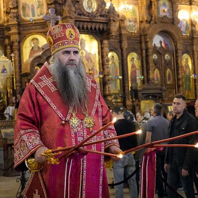 Управляющий Нижегородской епархией совершил Божественную литургию в Александро-Невском кафедральном соборе Нижнего Новгорода