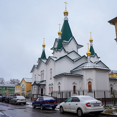 Митрополит Георгий совершил Божественную литургию в Феодоровском храме Нижнего Новгорода