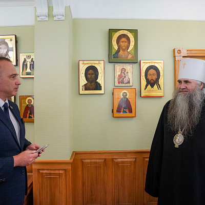 Главе Нижегородской митрополии вручена медаль «80 лет освобождения Беларуси от немецко-фашистских захватчиков»