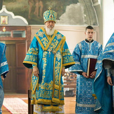 8 сентября, в день Сретения Владимирской иконы Божией Матери, епископ Городецкий и Ветлужский Августин совершил Божественную литургию в храме Казанской иконы Божией Матери села Роженцово Шарангского района.