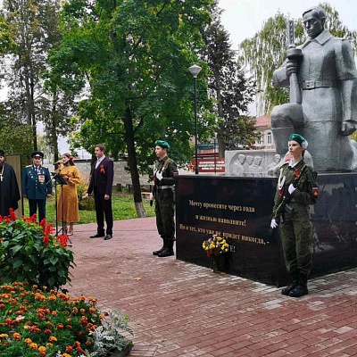 В Воскресенском открыт и освящен реконструированный Парк Победы