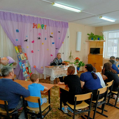 Тематическое занятие " Мудрость православной книги" в Шаранге