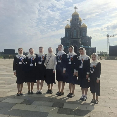 Воспитанницы воскресной школы при Крестовоздвиженском женском монастыре выступили в составе «Детского Победного хора» на богослужении с участием Патриарха Кирилла в Москве