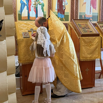 В храме в честь святителя Спиридона Тримифунтского поселка Новинки состоялся праздник первой исповеди