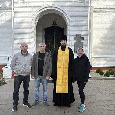 Помощник благочинного Дальнеконстантиновского округа благословил отправку гуманитарного груза в зону СВО