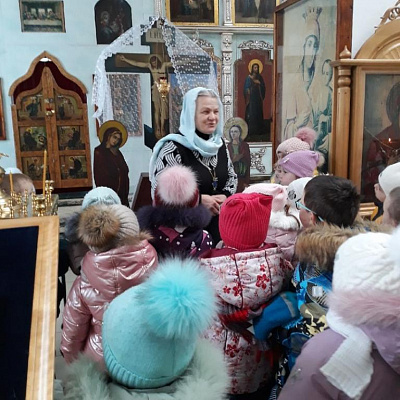 Проведение тематических экскурсионных встреч в храме Пресвятой Живоначальной Троицы в Шаранге