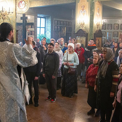 5 ноября, в Димитриевскую родительскую субботу, епископ Городецкий и Ветлужский Августин совершил Божественную литургию в кафедральном соборе иконы Божией Матери Феодоровская города Городца