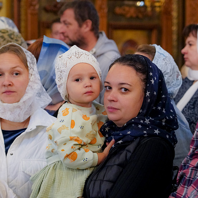 В кафедральном соборе Нижнего Новгорода совершены Божественная литургия и молебен на начало нового учебного года