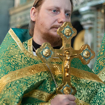 В праздник Входа Господня в Иерусалим епископ Городецкий и Ветлужский Августин совершил Божественную литургию в Городце