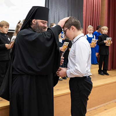 Епископ Городецкий и Ветлужский Парамон посетил гимназию им. св. блгв. вел. кн. Александра Невского