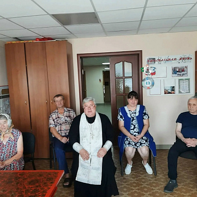 Клирик храма в честь иконы Божией Матери «Знамение» поселка Керженец посетил Семеновский дом милосердия