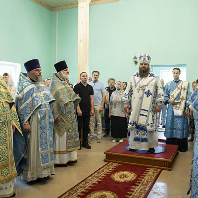 Епископ Городецкий и Ветлужский Парамон совершил малое освящение храма Успения Божией Матери в г. Заволжье