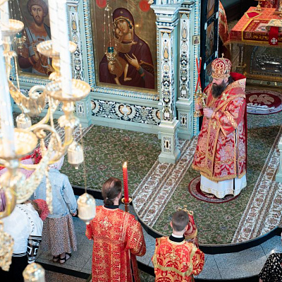В Неделю 6-ю по Пасхе епископ Городецкий и Ветлужский Парамон совершил Божественную литургию в Городецком Феодоровском мужском монастыре