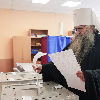 Митрополит Георгий принял участие в голосовании на выборах депутатов Госдумы РФ и Законодательного собрания Нижегородской области