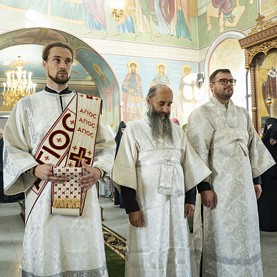 В праздник Преображения Господня епископ Городецкий и Ветлужский Парамон совершил Божественную литургию в Крестовоздвиженском женском монастыре д. Быдреевка