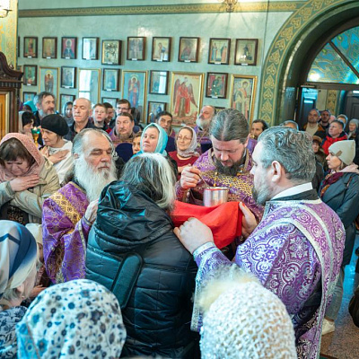 В престольный праздник Городецкого Феодоровского мужского монастыря епископ Городецкий и Ветлужский Парамон совершил Литургию Преждеосвященных Даров