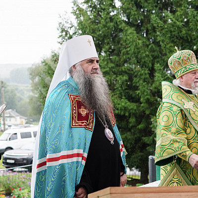 Епископ Городецкий и Ветлужский Парамон сослужил Главе Нижегородской митрополии на Божественной литургии в селе Бортсурманы Пильнинского муниципального округа Нижегородской области