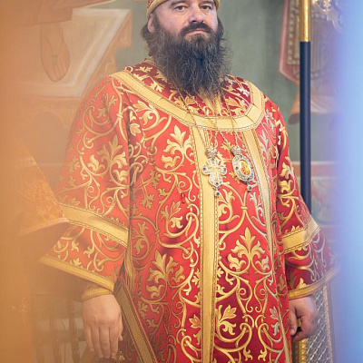 Епископ Городецкий и Ветлужский Парамон совершил Божественную литургию в храме Пресвятой Живоначальной Троицы г. Заволжье