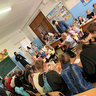 Клирик Никольского храма провел Урок славянской письменности для школьников Городца