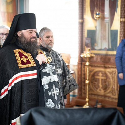 Епископ Городецкий и Ветлужский Парамон совершил Литургию Преждеосвященных Даров в Крестовоздвиженском женском монастыре д. Быдреевка