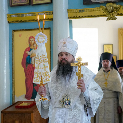 Управляющий Лысковской епархией возглавил Божественную литургию в Христорождественском храме села Быковка Воротынского района