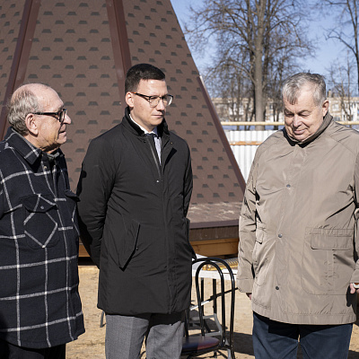 Епископ Парамон освятил кресты, купола и колокола Никольского храма в Городце
