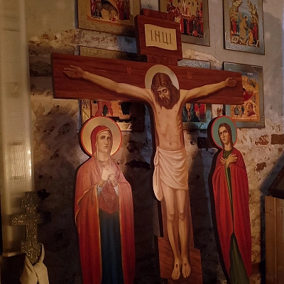 В возрождающемся храме села Тепло-Троицкое Дальнеконстантиновского округа совершена Божественная литургия