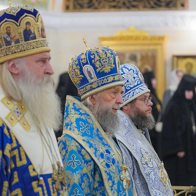Митрополит Георгий сослужил митрополиту Каширскому Феогносту на Божественной литургии в Храме Христа Спасителя