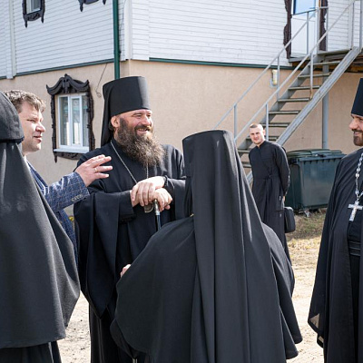 Епископ Городецкий и Ветлужский Парамон совершил Литургию Преждеосвященных Даров в Крестовоздвиженском женском монастыре д. Быдреевка