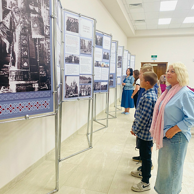 В Борском благочинии завершила работу выставка, посвященная 100-летию исповеднической кончины святого Патриарха Тихона (Белавина)