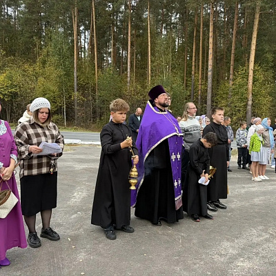 В Лысковской епархии на въезде в Первомайск со стороны Арзамаса установлен и освящен поклонный крест