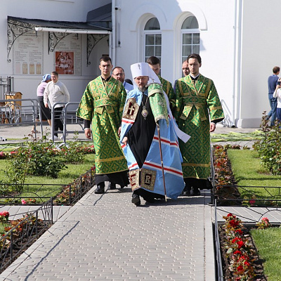 Управляющий Нижегородской епархией сослужил Патриаршему экзарху всея Беларуси на Божественной литургии в Спасо-Евфросиниевском монастыре Полоцка