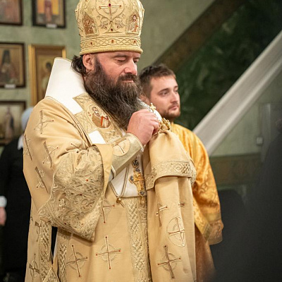 В канун дня памяти святителя Николая Чудотворца епископ Городецкий и Ветлужский Парамон совершил всенощное бдение в Городецком Феодоровском мужском монастыре