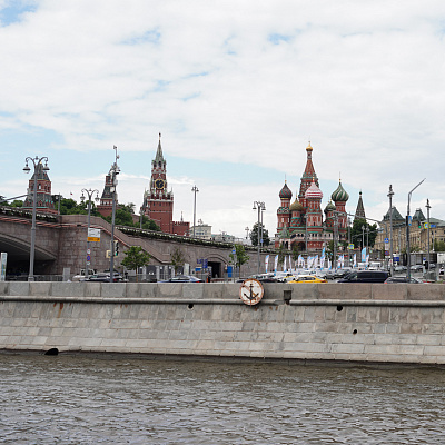 Для молодежной делегации Нижегородской епархии в Москве проведена речная прогулка
