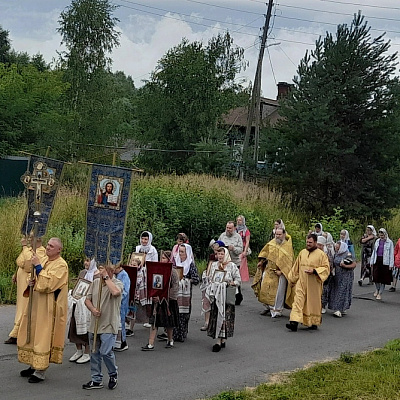 В день памяти святых первоверховных апостолов Петра и Павла в селе Хохлома Ковернинского благочиния отметили престольных праздник