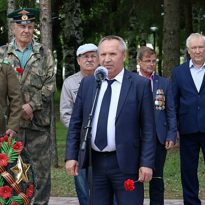 Помощник благочинного Ветлужско-Уренского округа по общим вопросам принял участие в митинге, посвященном Дню пограничной службы