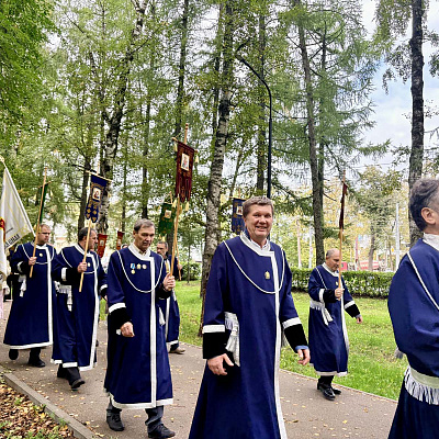 В Нижнем Новгороде состоялся традиционный крестный ход по трем монастырям с иконой Божией Матери «Страстная»
