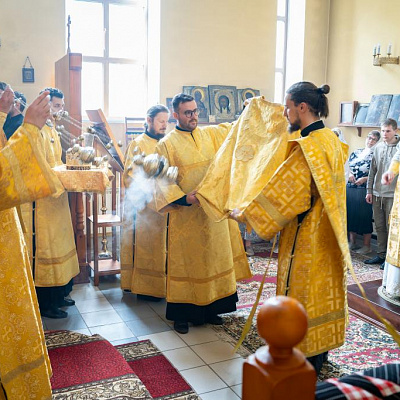 В Неделю 5-ю по Пасхе епископ Городецкий и Ветлужский Парамон совершил Божественную литургию в храме иконы Божией Матери «Всем скорбящим Радость» с. Сёмино