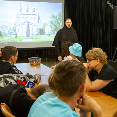 3 сентября 2023 года 100 учащихся из Луганской Народной Республики посетили Городецкий Феодоровский мужской монастырь