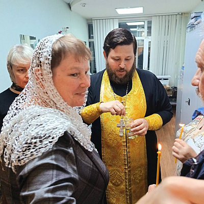 Клирик Молитовского округа освятил подстанцию скорой медицинской помощи