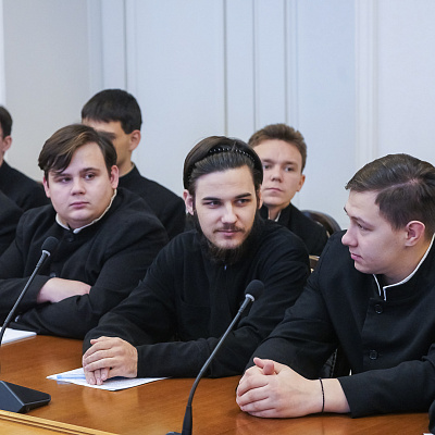 В Нижегородской духовной семинарии состоялся круглый стол «Искусственный интеллект в образовании: плюсы и минусы, варианты применения»