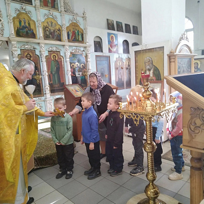 Воспитанники отряда «Отважные спасатели» детского сада "Теремок" побывали в храме Пресвятой Живоначальной Троицы поселка Шаранга