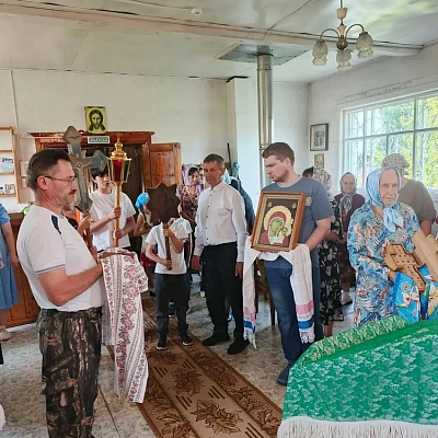 В день празднования Казанской иконы Божией Матери храмы Шарангского благочиния отметили престольный праздник
